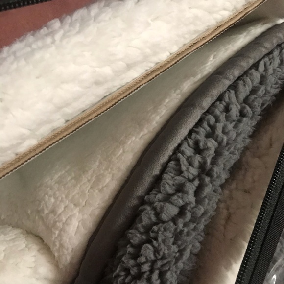 UGG Bedding Ugg Classic Sherpa Twin Reversible Blanket Poshmark